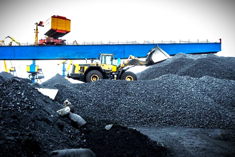 Global Coal Demand Sparks Controversy Amid Energy Transition Push